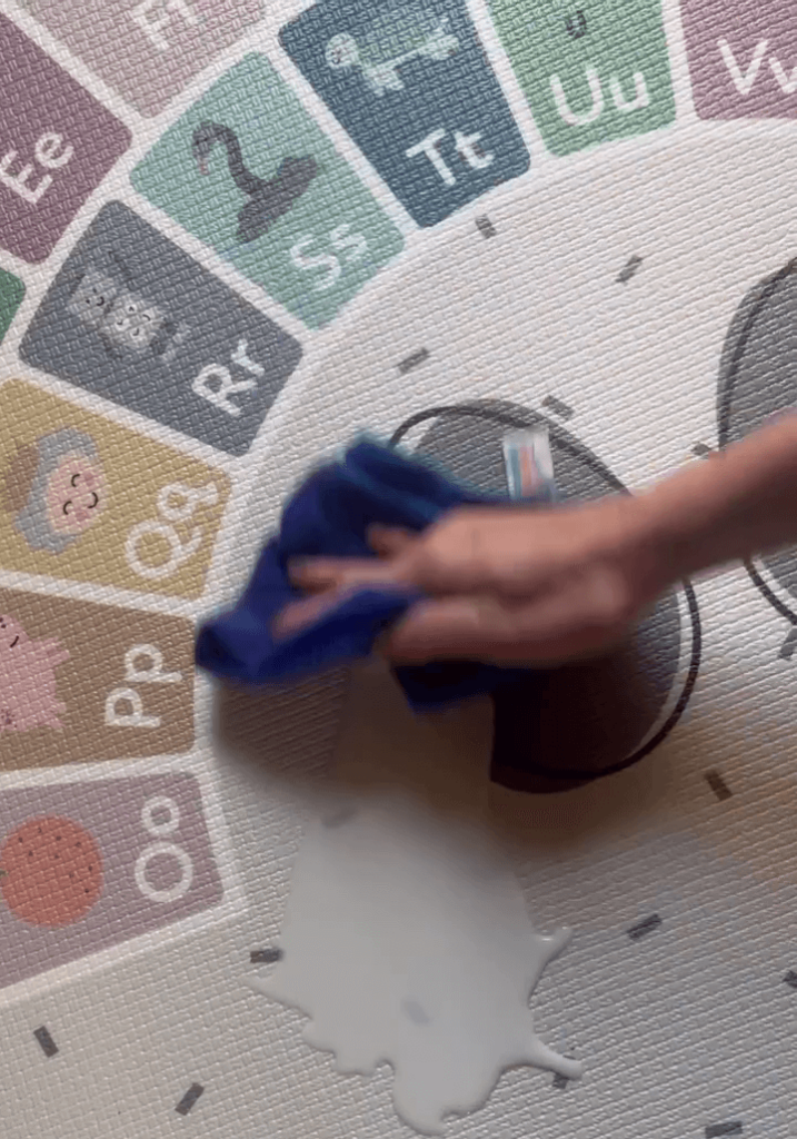 Wipeable play mats Rock Stepper